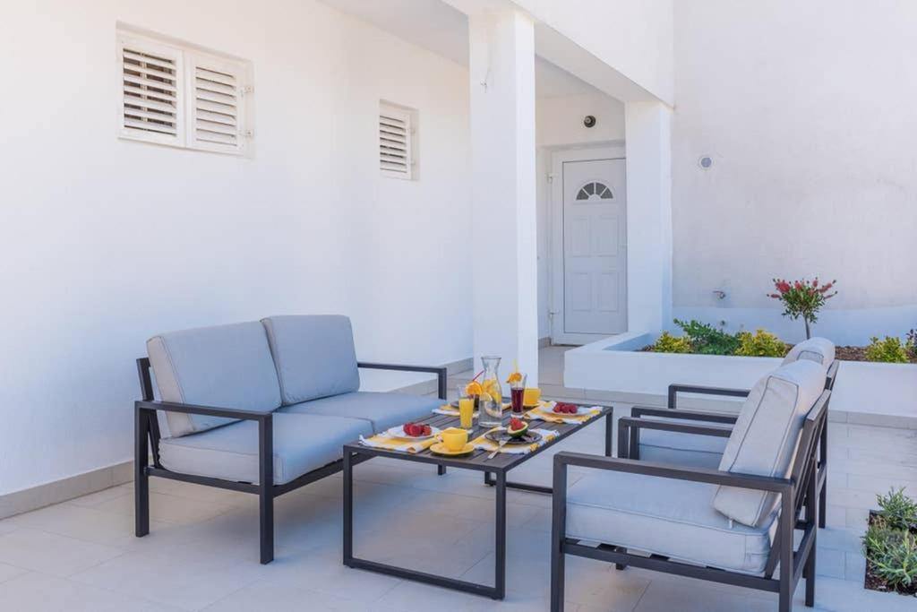 Villa Seaview With Pool - Apartment Cotton Trogir Exterior foto