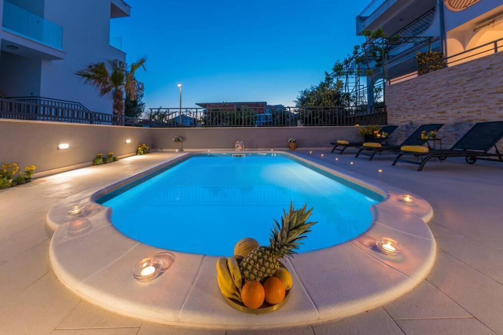 Villa Seaview With Pool - Apartment Cotton Trogir Exterior foto